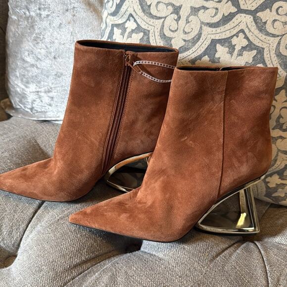 Gianni Bini Suede Wedge Booties Brown Size 7.5 - Picture 4 of 4